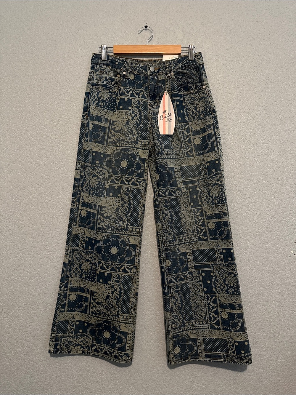 New Cali 1850 Boho Paisley Floral Wide Leg Jeans - Picture 2 of 6